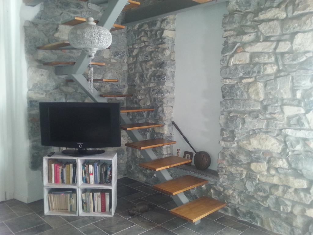 Holiday Home Vista Lago Τσερνόμπιο Δωμάτιο φωτογραφία